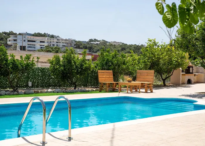 Emerald Ασγούρου